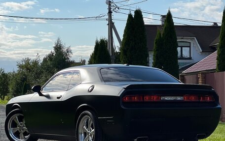 Dodge Challenger III рестайлинг 2, 2013 год, 1 270 000 рублей, 3 фотография