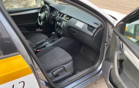 Skoda Octavia, 2018 год, 800 000 рублей, 3 фотография