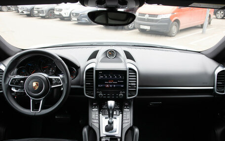 Porsche Cayenne III, 2017 год, 4 198 000 рублей, 12 фотография