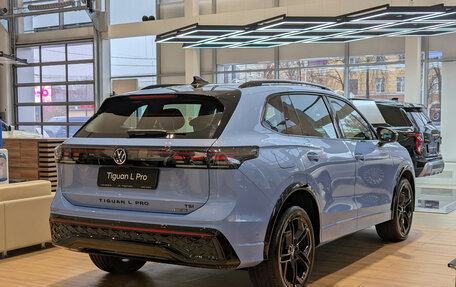 Volkswagen Tiguan, 2025 год, 5 490 000 рублей, 5 фотография