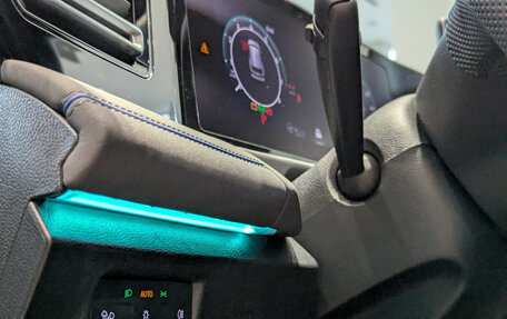 Volkswagen Tiguan, 2025 год, 5 490 000 рублей, 15 фотография