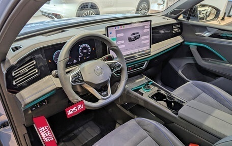 Volkswagen Tiguan, 2025 год, 5 490 000 рублей, 19 фотография