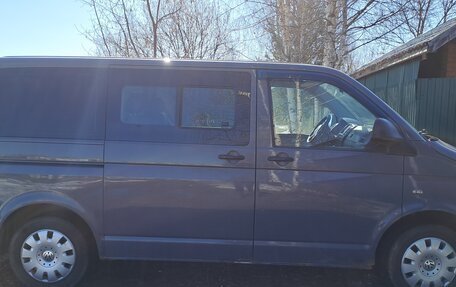 Volkswagen Caravelle T5, 2012 год, 1 800 000 рублей, 3 фотография
