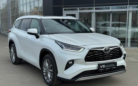 Toyota Highlander, 2026 год, 6 100 000 рублей, 3 фотография