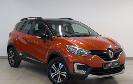 Renault Kaptur I рестайлинг, 2018 год, 1 600 000 рублей, 3 фотография