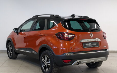 Renault Kaptur I рестайлинг, 2018 год, 1 600 000 рублей, 7 фотография