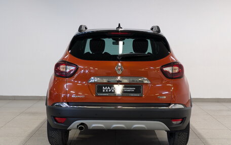 Renault Kaptur I рестайлинг, 2018 год, 1 600 000 рублей, 6 фотография