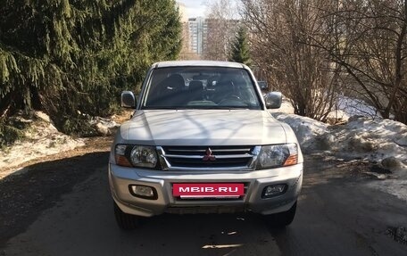 Mitsubishi Pajero III рестайлинг, 2000 год, 750 000 рублей, 2 фотография