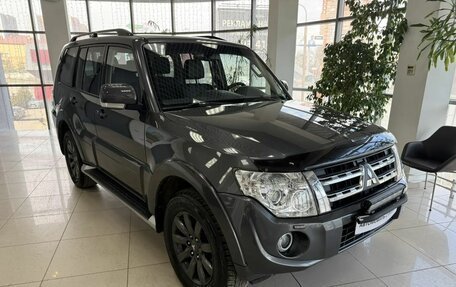 Mitsubishi Pajero IV, 2013 год, 2 275 000 рублей, 3 фотография