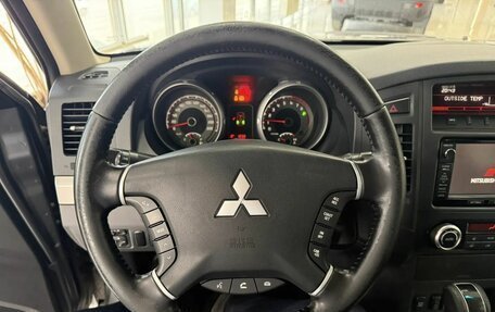 Mitsubishi Pajero IV, 2013 год, 2 275 000 рублей, 11 фотография