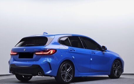 BMW 1 серия, 2021 год, 2 738 001 рублей, 3 фотография