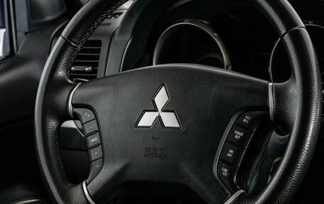 Mitsubishi Pajero IV, 2012 год, 1 899 000 рублей, 12 фотография