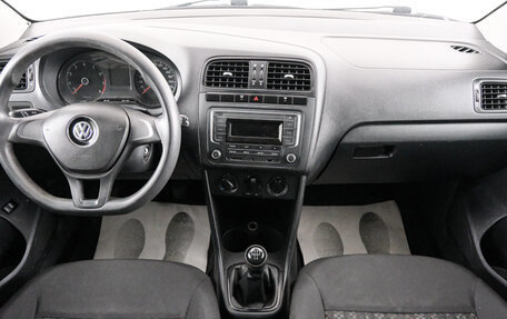 Volkswagen Polo VI (EU Market), 2016 год, 999 000 рублей, 11 фотография