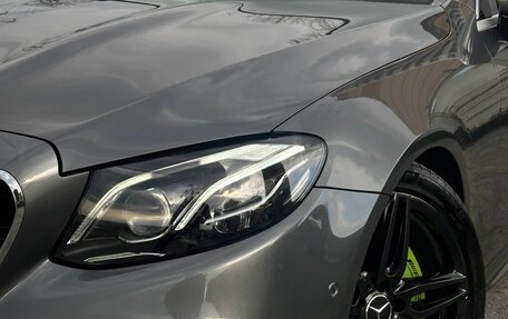 Mercedes-Benz E-Класс, 2019 год, 4 450 000 рублей, 3 фотография