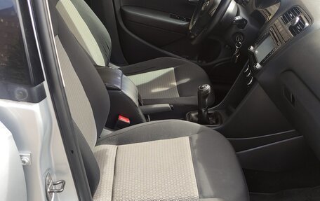 Volkswagen Polo VI (EU Market), 2012 год, 700 000 рублей, 6 фотография