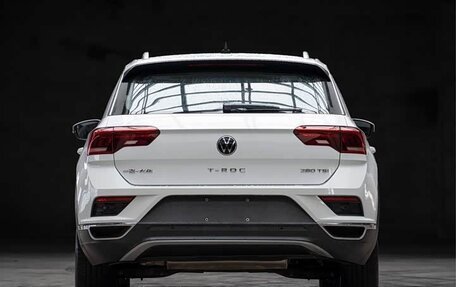 Volkswagen T-Roc I, 2023 год, 1 710 293 рублей, 5 фотография