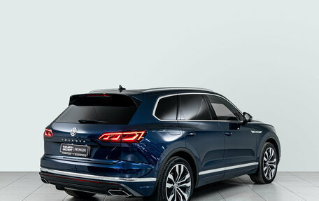 Volkswagen Touareg III, 2019 год, 5 600 000 рублей, 4 фотография