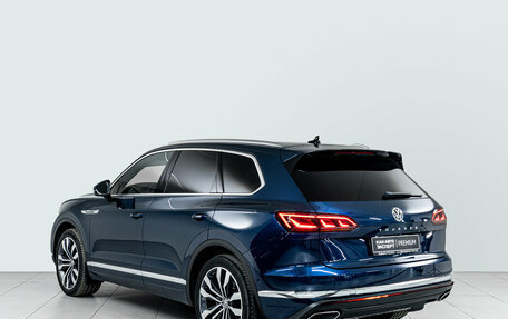 Volkswagen Touareg III, 2019 год, 5 600 000 рублей, 6 фотография