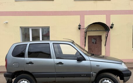 Chevrolet Niva I рестайлинг, 2004 год, 225 000 рублей, 3 фотография