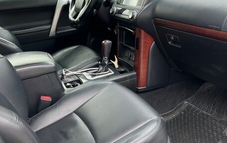 Toyota Land Cruiser Prado 150 рестайлинг 2, 2015 год, 4 150 000 рублей, 8 фотография