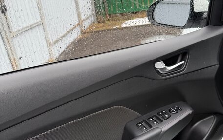 Hyundai Solaris II рестайлинг, 2017 год, 1 190 000 рублей, 9 фотография