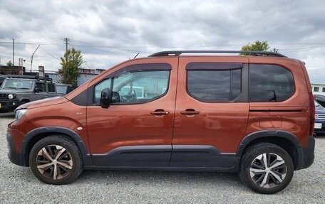 Peugeot Partner, 2022 год, 1 650 000 рублей, 7 фотография