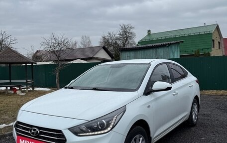 Hyundai Solaris II рестайлинг, 2017 год, 1 190 000 рублей, 2 фотография