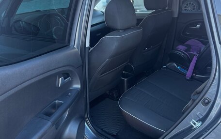 KIA Venga I, 2011 год, 850 000 рублей, 11 фотография