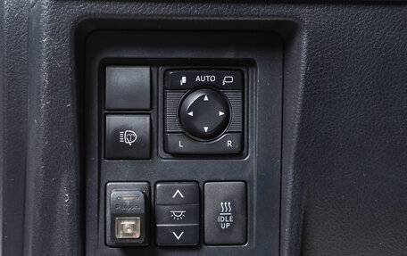 Toyota Land Cruiser Prado 150 рестайлинг 2, 2019 год, 5 399 000 рублей, 9 фотография