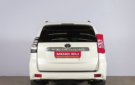 Toyota Land Cruiser Prado 150 рестайлинг 2, 2019 год, 5 399 000 рублей, 6 фотография