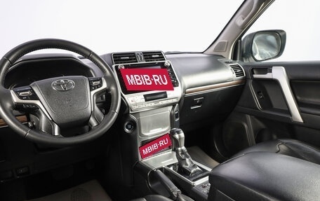 Toyota Land Cruiser Prado 150 рестайлинг 2, 2019 год, 5 399 000 рублей, 10 фотография