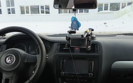 Volkswagen Jetta VI, 2012 год, 800 000 рублей, 2 фотография