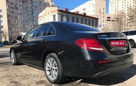 Mercedes-Benz E-Класс, 2019 год, 2 121 000 рублей, 5 фотография