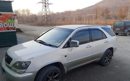 Toyota Harrier, 1999 год, 800 000 рублей, 5 фотография