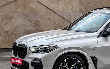 BMW X5, 2021 год, 8 999 900 рублей, 3 фотография