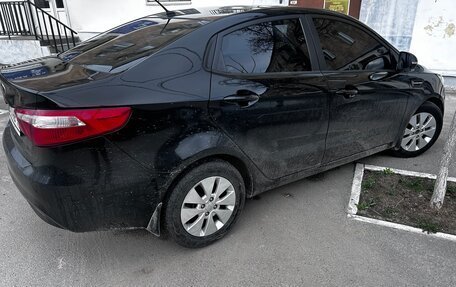 KIA Rio III рестайлинг, 2014 год, 1 000 000 рублей, 2 фотография