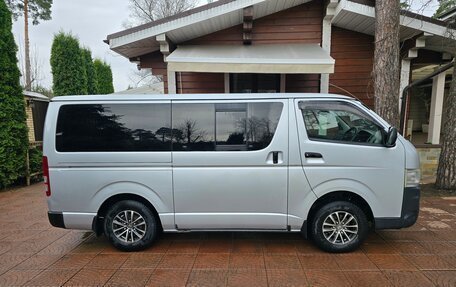 Toyota HiAce H200, 2007 год, 1 500 000 рублей, 2 фотография