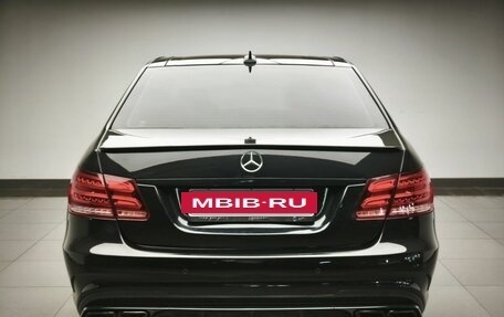 Mercedes-Benz E-Класс, 2015 год, 2 385 000 рублей, 4 фотография