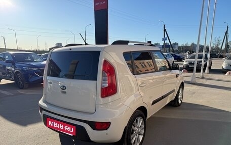 KIA Soul I рестайлинг, 2013 год, 965 000 рублей, 5 фотография