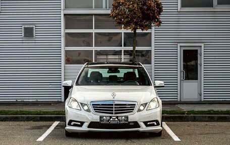 Mercedes-Benz E-Класс, 2011 год, 1 295 000 рублей, 2 фотография