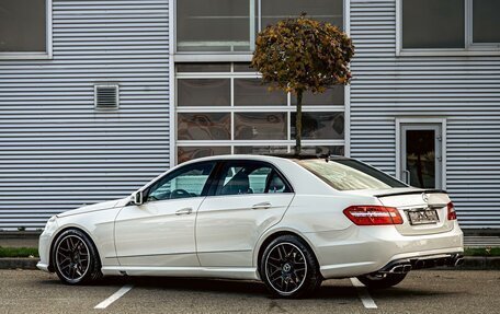 Mercedes-Benz E-Класс, 2011 год, 1 295 000 рублей, 4 фотография