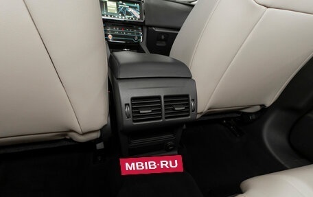 Jaguar F-Pace, 2017 год, 3 340 000 рублей, 13 фотография