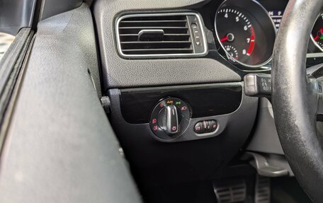 Volkswagen Jetta VI, 2017 год, 1 420 000 рублей, 20 фотография