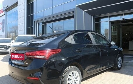 Hyundai Solaris II рестайлинг, 2017 год, 1 250 000 рублей, 6 фотография