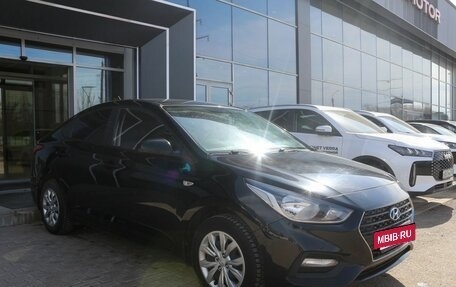 Hyundai Solaris II рестайлинг, 2017 год, 1 250 000 рублей, 3 фотография