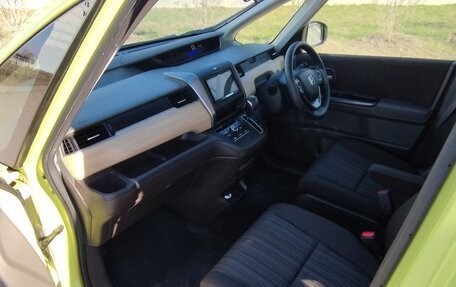 Honda Freed II, 2018 год, 1 230 000 рублей, 14 фотография