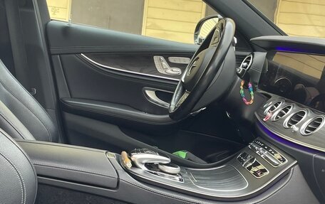 Mercedes-Benz E-Класс, 2018 год, 3 300 000 рублей, 11 фотография