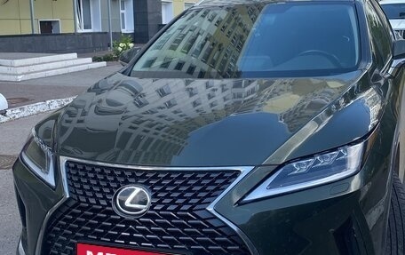 Lexus RX IV рестайлинг, 2021 год, 6 300 000 рублей, 1 фотография