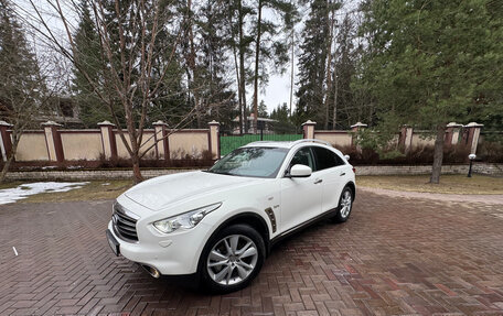 Infiniti QX70, 2013 год, 2 700 000 рублей, 1 фотография