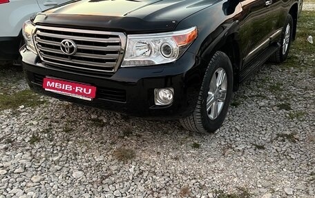 Toyota Land Cruiser 200, 2012 год, 4 000 000 рублей, 1 фотография